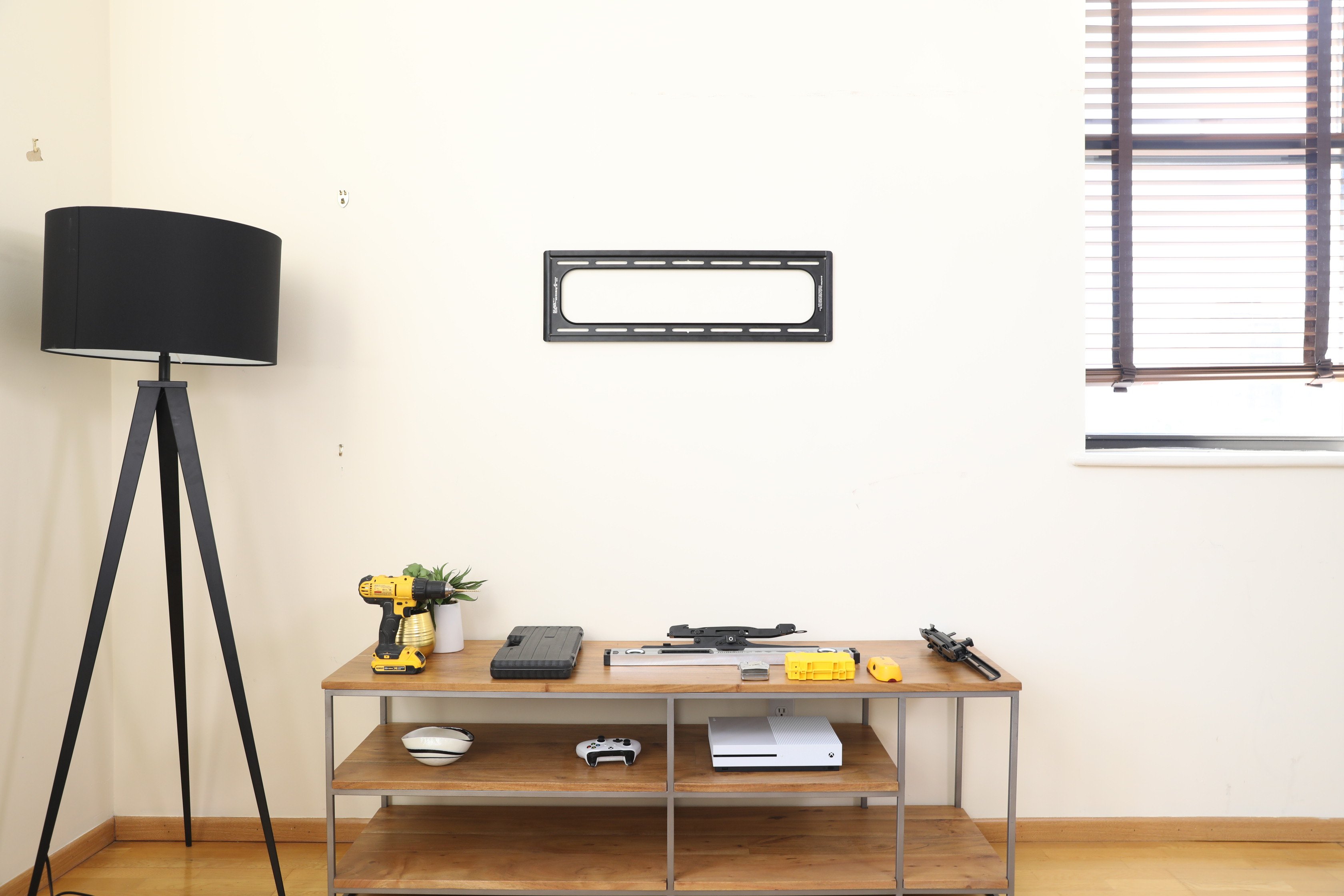 TV wall mount guide types of TV wall mounts & TV wall mounting tips